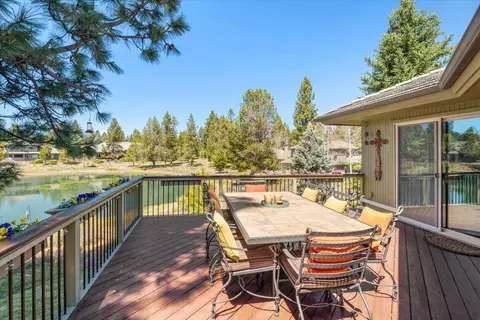 58033 Mulligan Ln #16, Sunriver, OR 97707