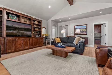 Living - 2832 NW Mcdermott Pl, Bend, OR 97703 photo 5 of 6