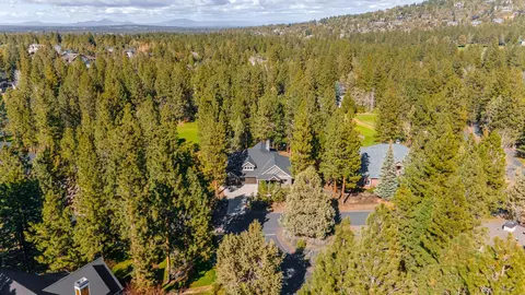 View/Area - 2832 NW Mcdermott Pl, Bend, OR 97703 photo 2 of 3