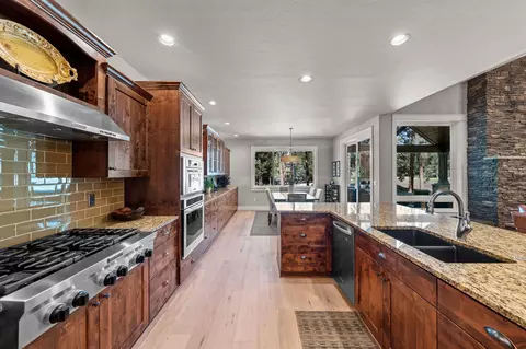 Kitchen - 2832 NW Mcdermott Pl, Bend, OR 97703 photo 6 of 6