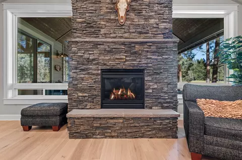 Living - 2832 NW Mcdermott Pl, Bend, OR 97703 photo 4 of 6