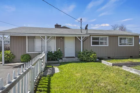 Exterior - 52-56 S Haskell St, Central Point, OR 97502 photo 2 of 8