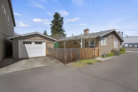 Exterior - 52-56 S Haskell St, Central Point, OR 97502 photo 3 of 8