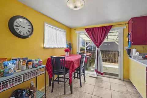 Dining - 52-56 S Haskell St, Central Point, OR 97502 photo 1 of 1
