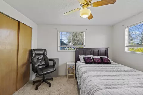 Bedroom - 52-56 S Haskell St, Central Point, OR 97502 photo 1 of 8