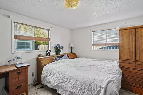 Bedroom - 52-56 S Haskell St, Central Point, OR 97502 photo 3 of 8
