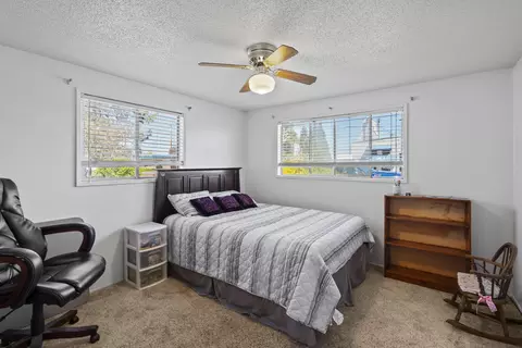 Bedroom - 52-56 S Haskell St, Central Point, OR 97502 photo 5 of 8
