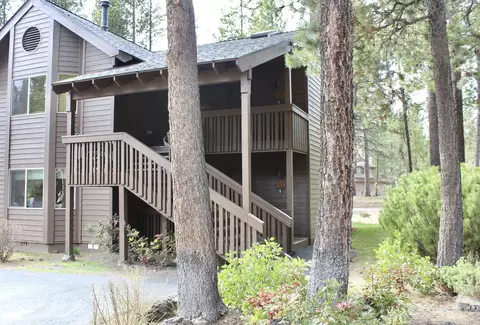 57367 Beaver Ridge Loop #25B, Sunriver, OR 97707