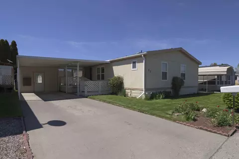 1515 NW Fir Ave #62, Redmond, OR 97756