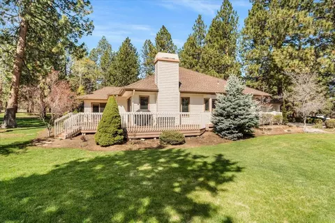 Exterior - 60877 Willow Creek Loop, Bend, OR 97702 photo 3 of 9