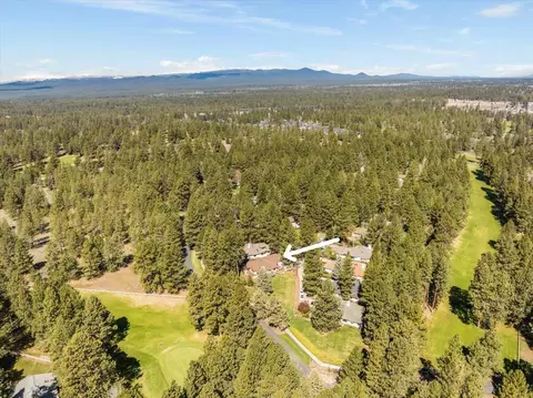 View/Area - 60877 Willow Creek Loop, Bend, OR 97702 photo 4 of 7