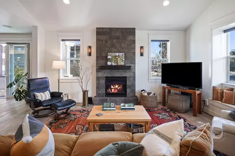 1822 NW Fields St, Bend, OR 97703 photo 8