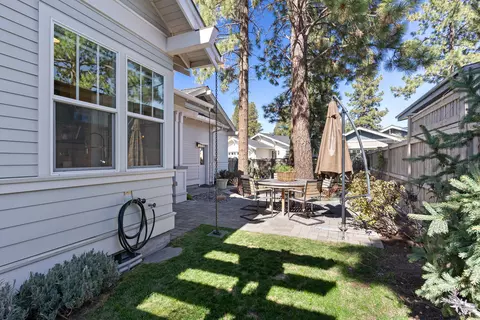 1822 NW Fields St, Bend, OR 97703 photo 34