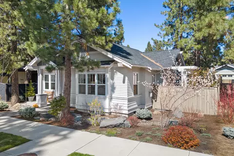1822 NW Fields St, Bend, OR 97703 photo 3