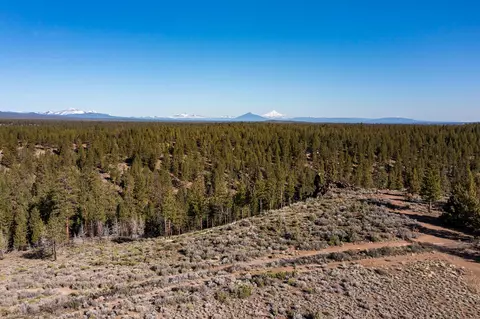 62907 Levins Ln, Bend, OR 97703 photo 13
