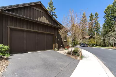 60447 Snap Shot Loop, Bend, OR 97702 photo 20