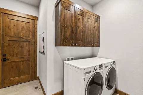 60447 Snap Shot Loop, Bend, OR 97702 photo 17