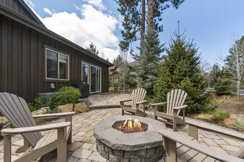 60447 Snap Shot Loop, Bend, OR 97702