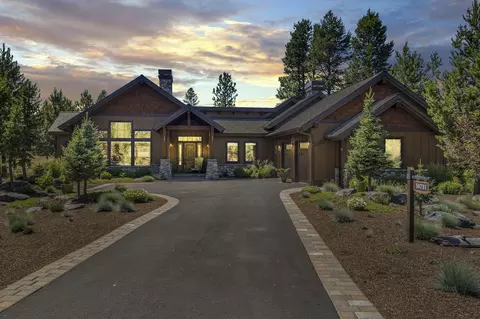 56731 Dancing Rock Loop, Bend, OR 97707