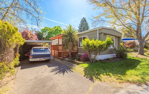 321 Clay St #SPC 10, Ashland, OR 97520
