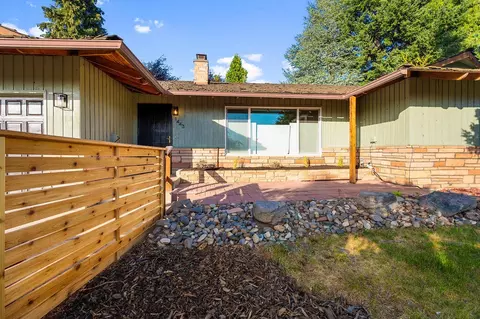 1443 Tamera Dr, Klamath Falls, OR 97603