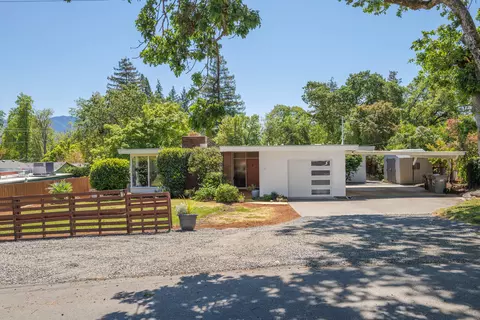 309 NW Van Dyke Pl, Grants Pass, OR 97526