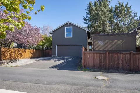 62744 Larkview Rd, Bend, OR 97701 photo 22