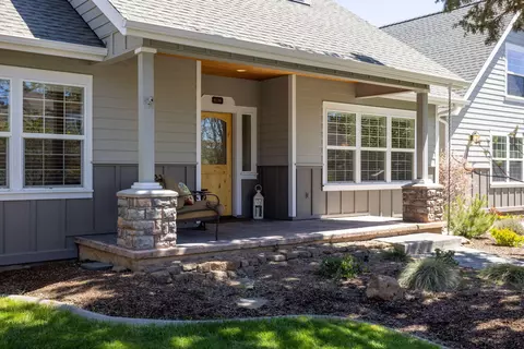 61186 Ridgewater Loop, Bend, OR 97702 photo 3