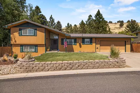 2115 Kimberly Dr, Klamath Falls, OR 97603