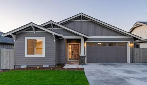 3913 Wyoming Ln, Medford, OR 97504