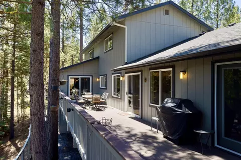 Exterior - 53520 Wildriver Way, La Pine, OR 97739 photo 4 of 9