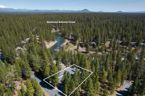 View/Area - 53520 Wildriver Way, La Pine, OR 97739 photo 6 of 8