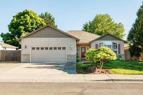 2638 Rabun Way, Central Point, OR 97502