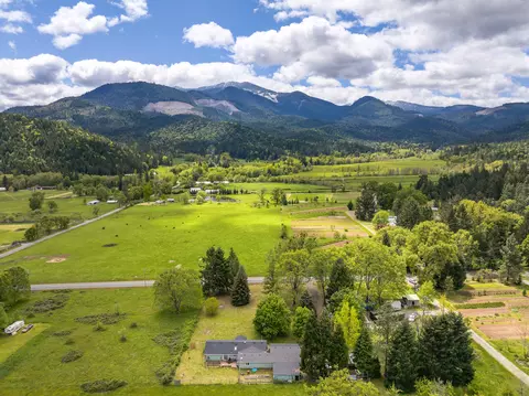 3300 Cedar Flat Rd, Williams, OR 97544 photo 3