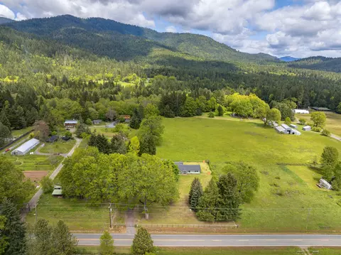 3300 Cedar Flat Rd, Williams, OR 97544 photo 4