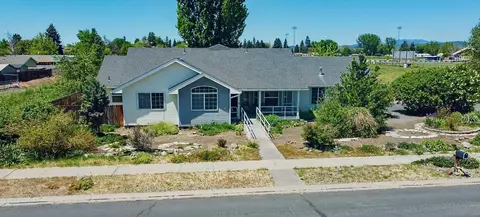 5278 Glenwood Dr, Klamath Falls, OR 97603