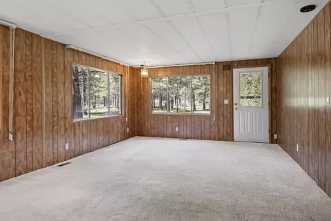 14800 Bluegrass Loop, Sisters, OR 97759 photo 8