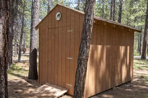 14800 Bluegrass Loop, Sisters, OR 97759 photo 6