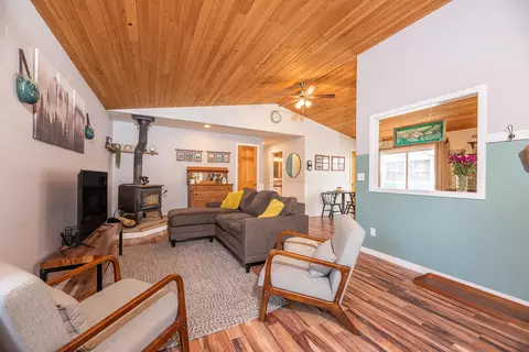 16915 Indio Rd, Bend, OR 97707 photo 3