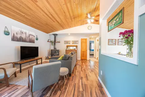 16915 Indio Rd, Bend, OR 97707 photo 2