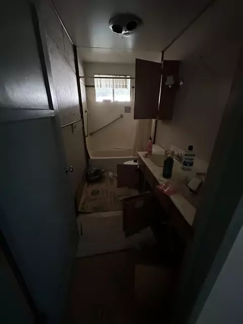 Bath - 4430 Humbug Creek Rd, Applegate, OR 97530 photo 1 of 1