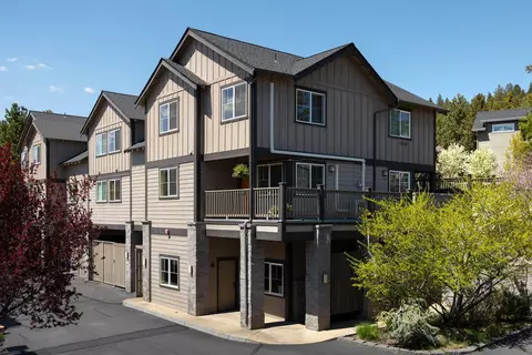 1949 NW Monterey Pines Dr #1, Bend, OR 97703