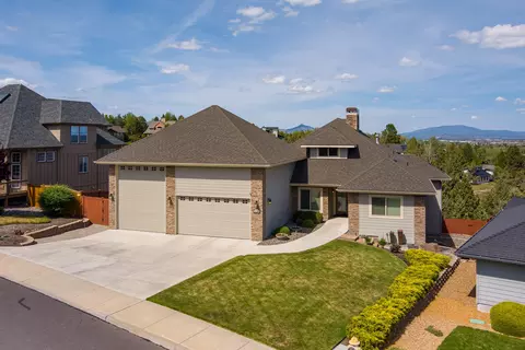 3516 SW 35th Pl, Redmond, OR 97756