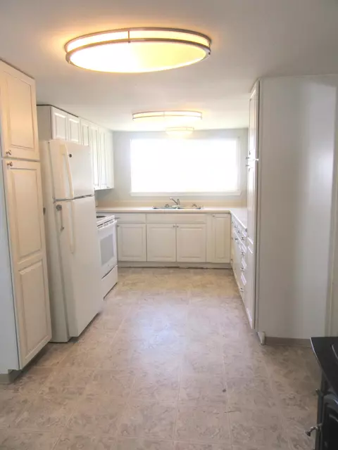 330 1st St, Tulelake, CA 96134 photo 5