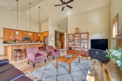Living - 60805 Whitney Pl, Bend, OR 97702 photo 1 of 5