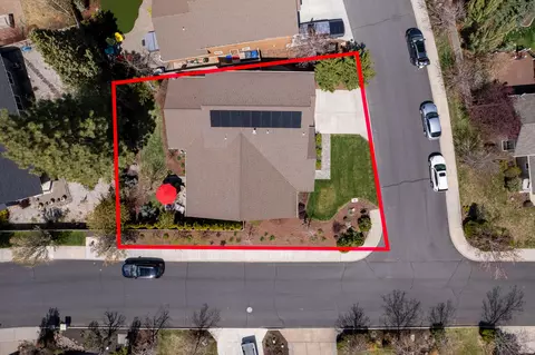 View/Area - 60805 Whitney Pl, Bend, OR 97702 photo 4 of 5