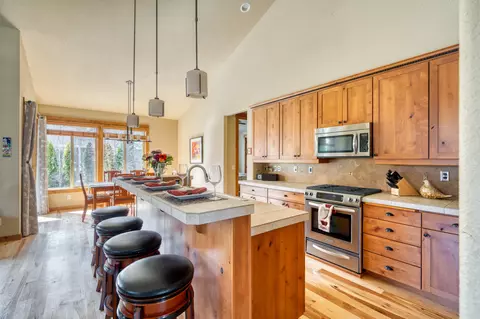 Kitchen - 60805 Whitney Pl, Bend, OR 97702 photo 5 of 5