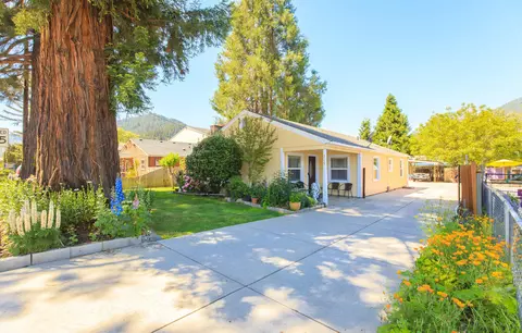 219 Pine St, Rogue River, OR 97537
