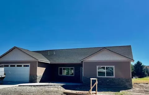 2901 Anchor Way, Klamath Falls, OR 97601