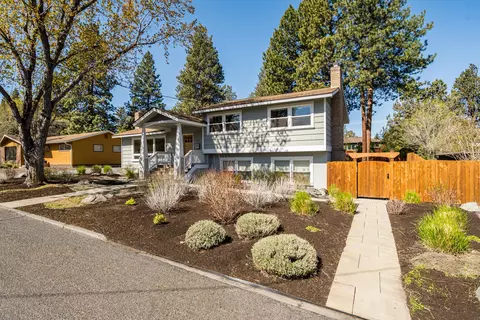 731 NE 12th St, Bend, OR 97701